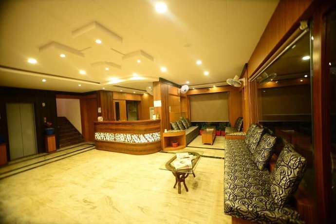 Imagen de los interiores del Hotel Madurai. Foto 19
