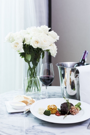 Imagen del bar/restaurante del Hotel Maduzi Bangkok. Foto 2