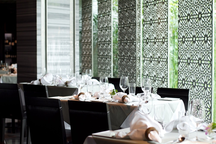 Imagen del bar/restaurante del Hotel Maduzi Bangkok. Foto 3