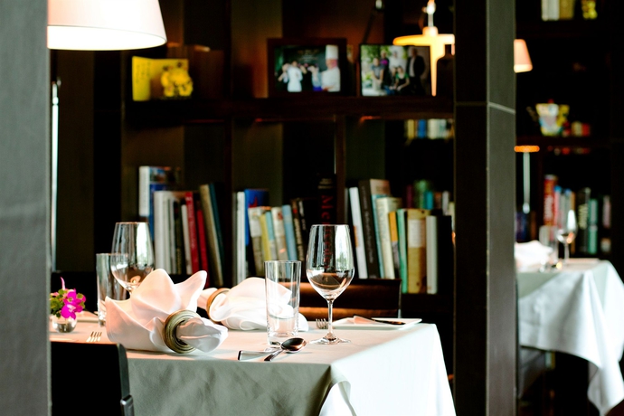 Imagen del bar/restaurante del Hotel Maduzi Bangkok. Foto 4