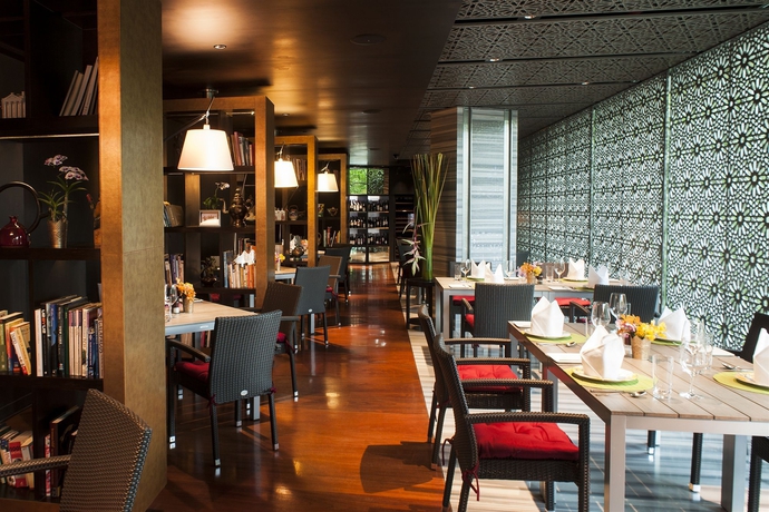 Imagen del bar/restaurante del Hotel Maduzi Bangkok. Foto 5