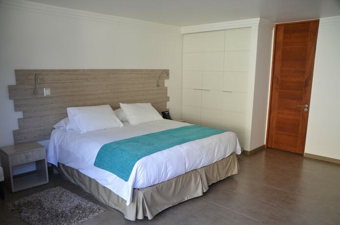 Imagen de la habitación del Hotel Mae. Foto 15