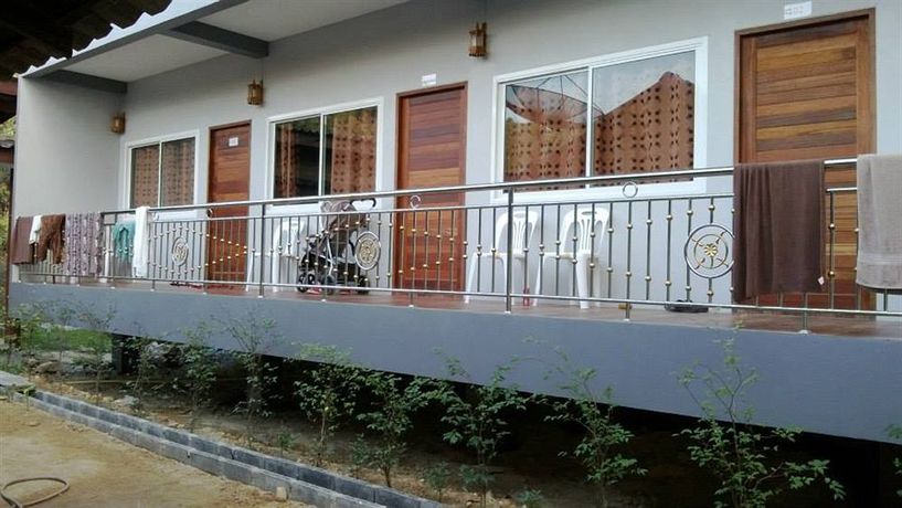 Imagen de los exteriores del Hotel Maehaad Garden Inn. Foto 16