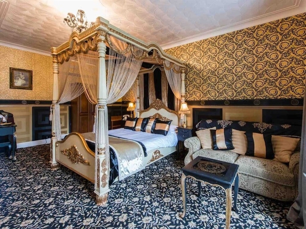 Imagen de la habitación del Hotel Maenan Abbey. Foto 13