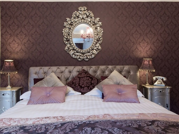 Imagen de la habitación del Hotel Maenan Abbey. Foto 19