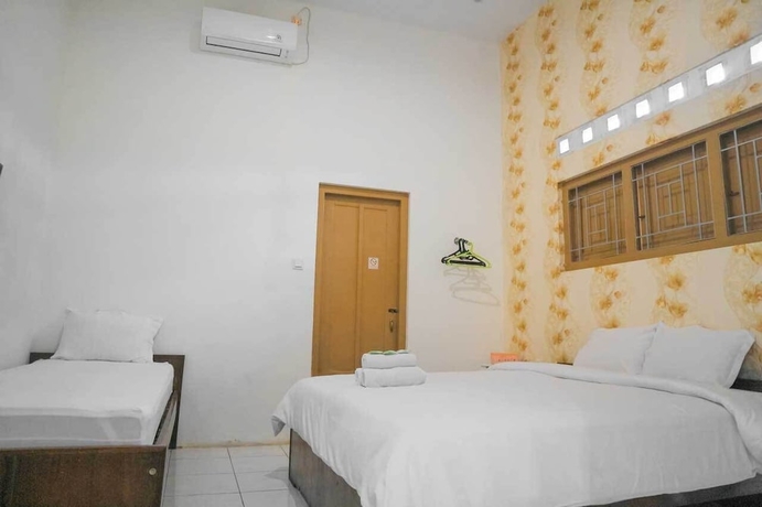 Imagen de la habitación del Hotel Maerakatja Yogyakarta. Foto 12