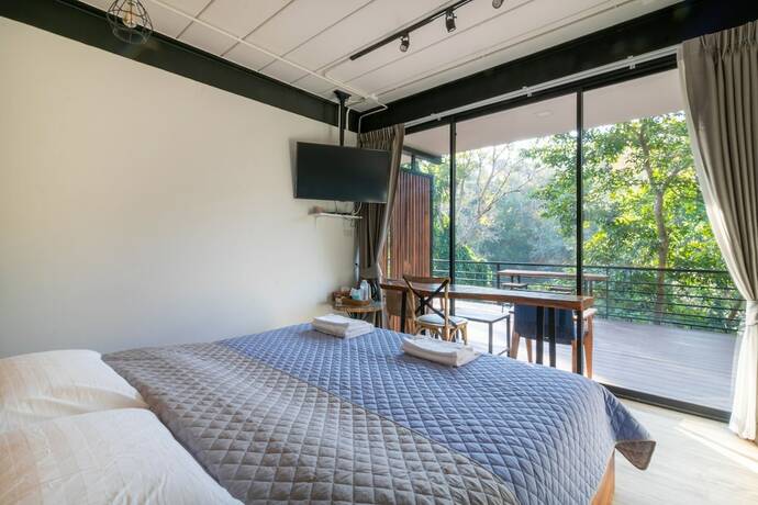 Imagen de la habitación del Hotel Maesa Greenery Hill. Foto 4