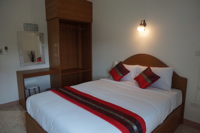 Imagen de la habitación del Hotel Maesot Siri. Foto 7