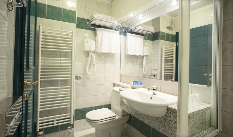 Imagen de la habitación del Hotel Maestoso, Sežana. Foto 13