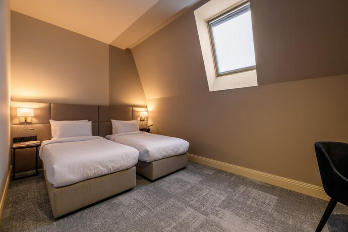 Imagen de la habitación del Hotel Maestral. Foto 18