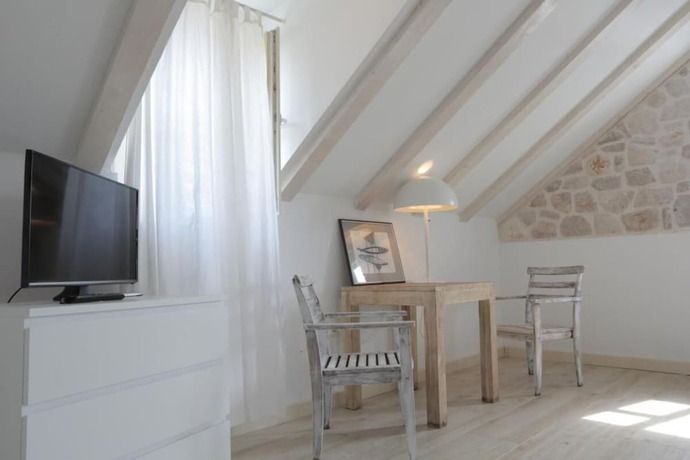 Imagen de la habitación del Hotel Maestral, Prvic Luka. Foto 8