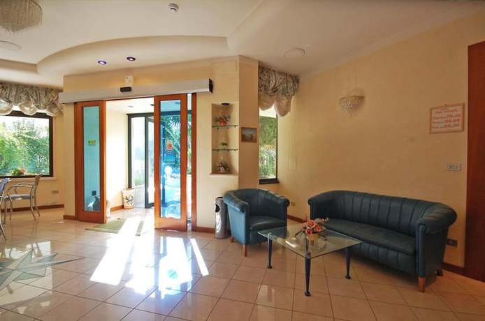 Imagen de los interiores del Hotel Maestrale. Foto 18