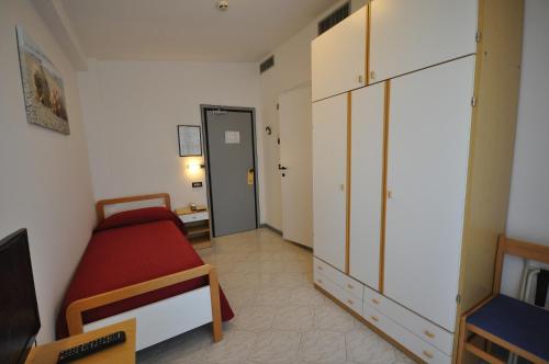 Imagen de la habitación del Hotel Maestri. Foto 8