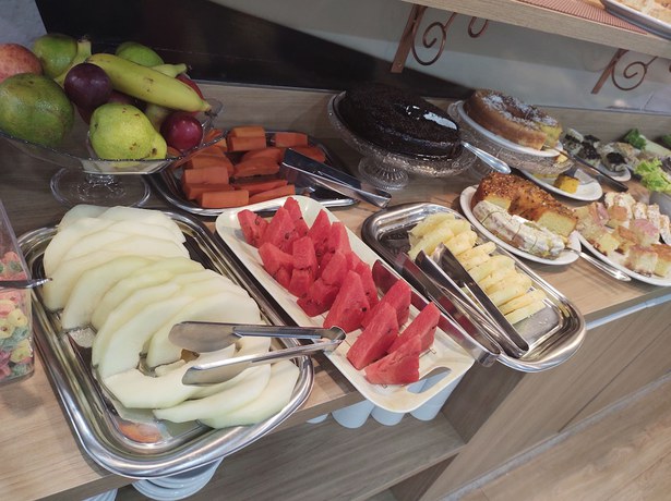 Imagen del bar/restaurante del Hotel Maestro Express. Foto 5