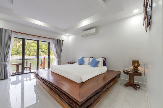 Imagen de la habitación del Hotel Mafiya Resort. Foto 7