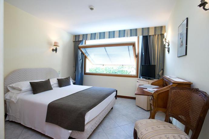 Imagen general del Hotel Maga Circe. Foto 17