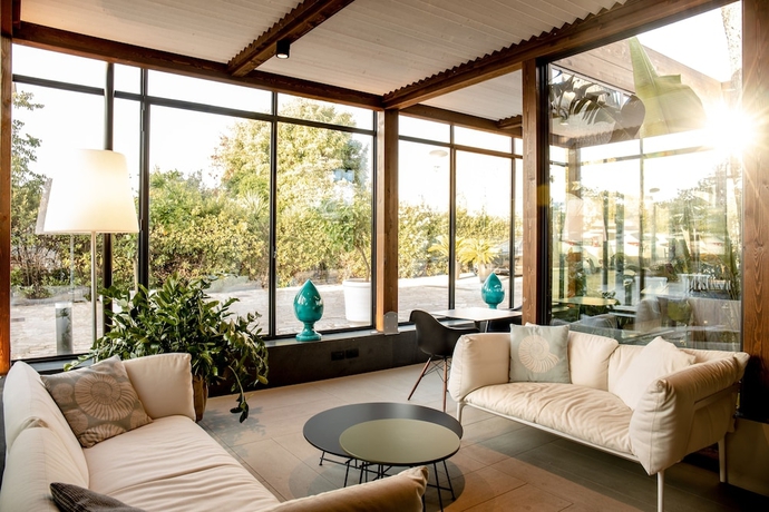 Imagen del bar/restaurante del Hotel Magaggiari Resort. Foto 2