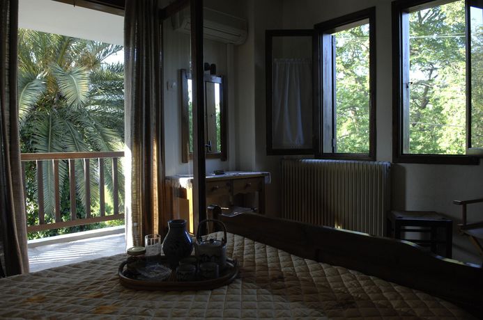 Imagen del bar/restaurante del Hotel Magani Apartments And Maisonettes. Foto 3