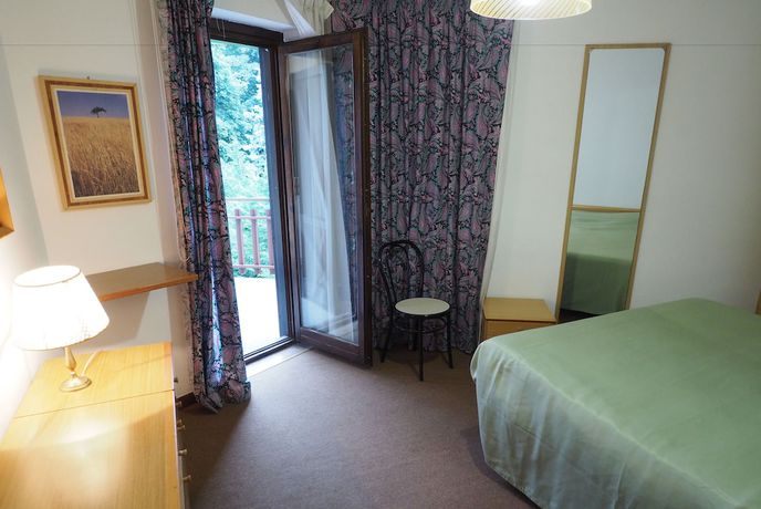 Imagen de la habitación del Hotel Magara. Foto 9