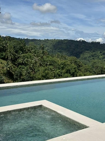 Imagen de la piscina del Hotel Magarra. Foto 16