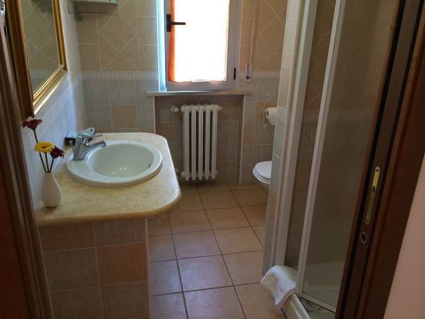 Imagen de la habitación del Hotel Magda, Novafeltria. Foto 14