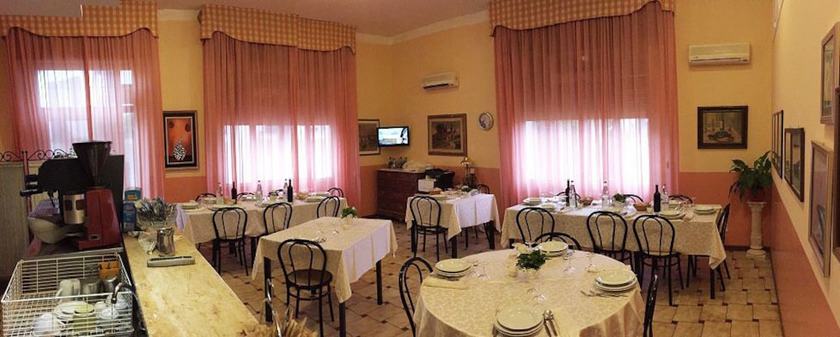 Imagen del bar/restaurante del Hotel Magda, Novafeltria. Foto 11