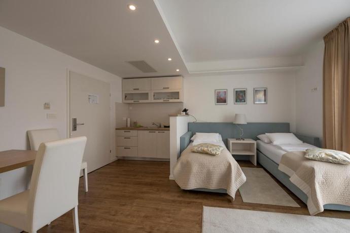 Imagen de la habitación del Hotel Magdalena, Zagreb. Foto 4