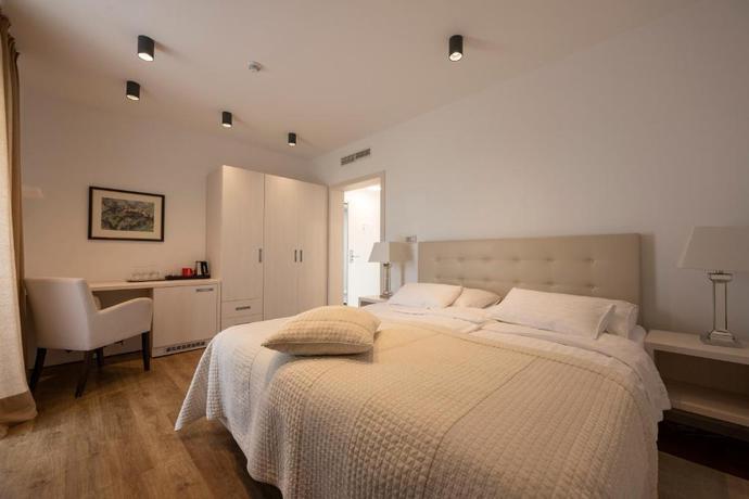 Imagen de la habitación del Hotel Magdalena, Zagreb. Foto 6