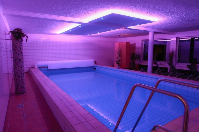 Imagen de la piscina del Hotel Magdalenenhof Garni. Foto 18