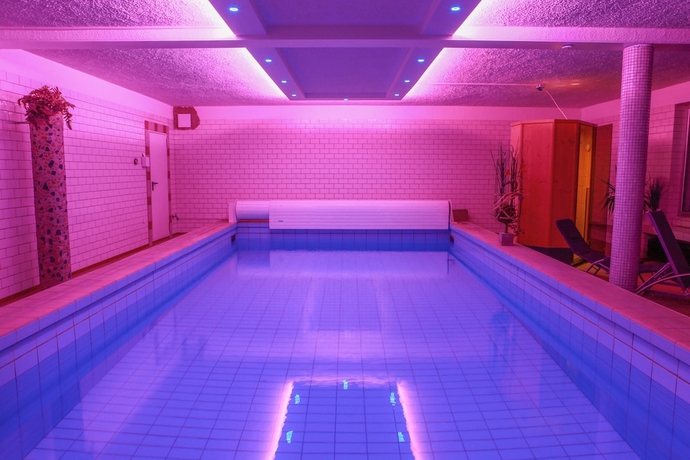 Imagen de la piscina del Hotel Magdalenenhof Garni. Foto 19