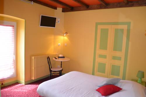 Imagen de la habitación del Hotel Magdeleine. Foto 10