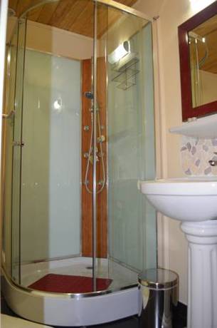 Imagen de la habitación del Hotel Magdeleine. Foto 15