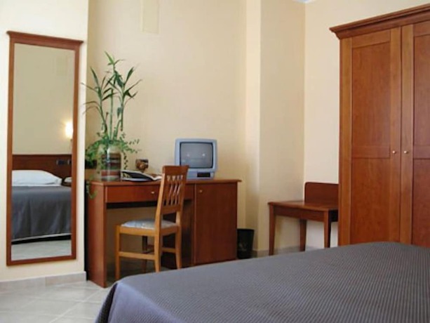 Imagen de la habitación del Hotel Magic, Atena Lucana Scalo. Foto 5