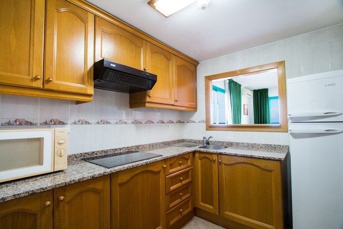 Imagen de la habitación del Hotel Magic Atrium Beach. Foto 9