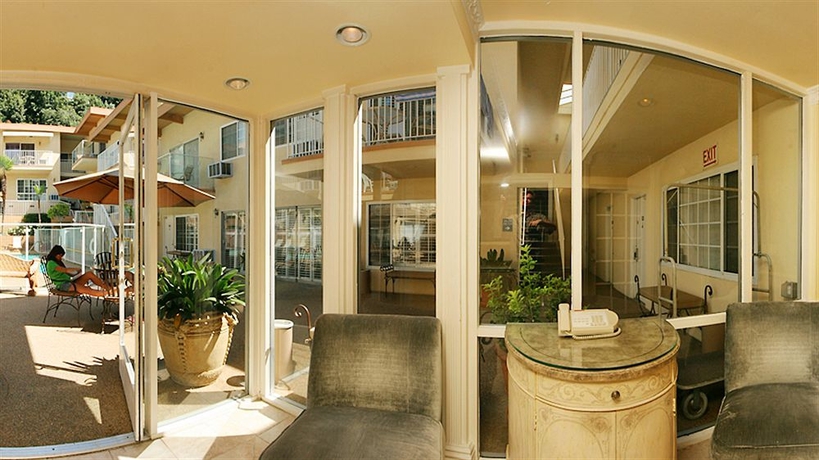 Imagen de los interiores del Hotel Magic Castle. Foto 10