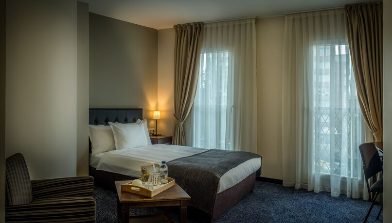 Imagen de la habitación del Hotel Magic Castle, Sofia. Foto 15