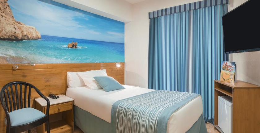 Imagen de la habitación del Hotel Magic Cristal Park. Foto 6