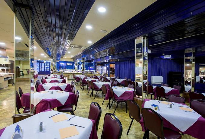 Imagen de los interiores del Hotel Magic Cristal Park. Foto 14