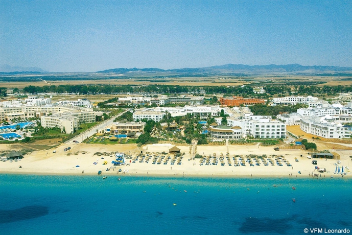 Imagen general del Hotel Magic Life Africana. Foto 8