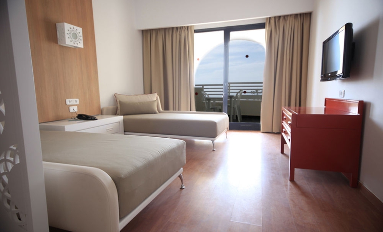 Imagen de la habitación del Hotel Magic Manar. Foto 4