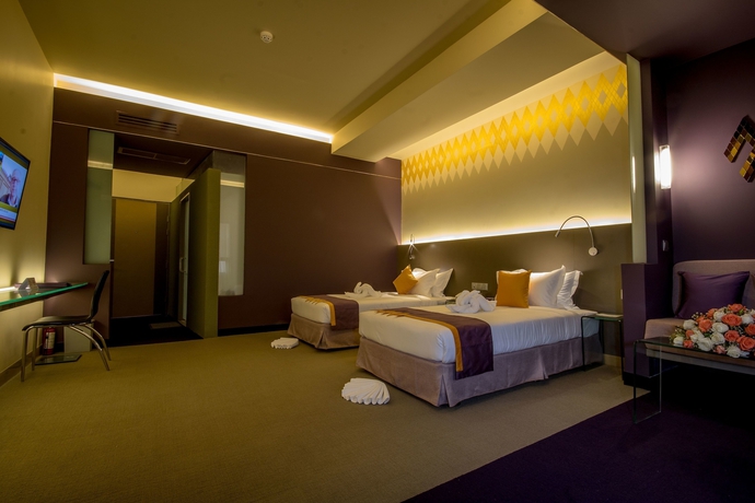 Imagen de la habitación del Hotel Magic Mandalay. Foto 5