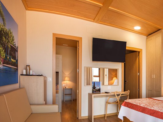 Imagen general del Hotel Magic Natura Animal, Waterpark & Polynesian Lodge Resort. Foto 21