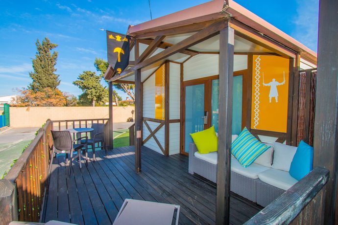 Imagen de la habitación del Hotel Magic Robin Hood Lodge Resort. Foto 7