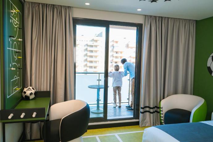 Imagen de la habitación del Hotel Magic Sports. Foto 10