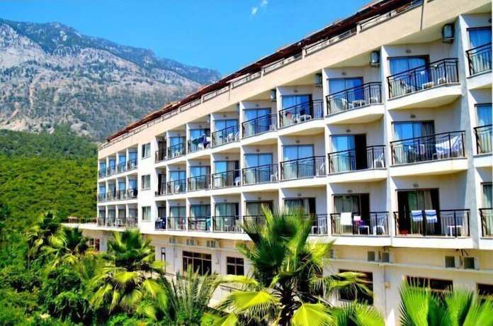 Imagen de los exteriores del Hotel Magic Sun. Foto 9