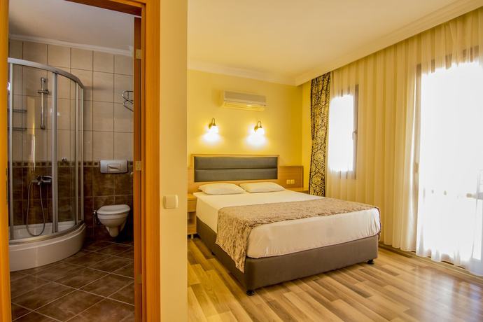 Imagen de la habitación del Hotel Magic Tulip Beach. Foto 5