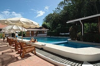 Imagen de la piscina del Hotel Magica Cantarrana. Foto 8
