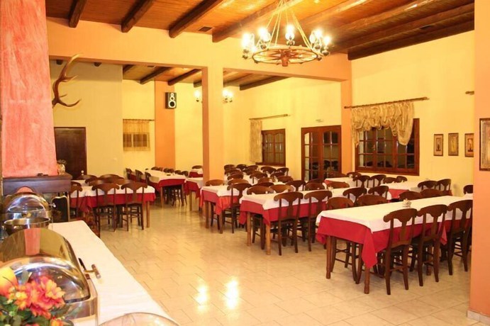 Imagen del bar/restaurante del Hotel Magiossi. Foto 3