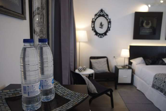 Imagen de la habitación del Hotel Magma Rooms. Foto 8