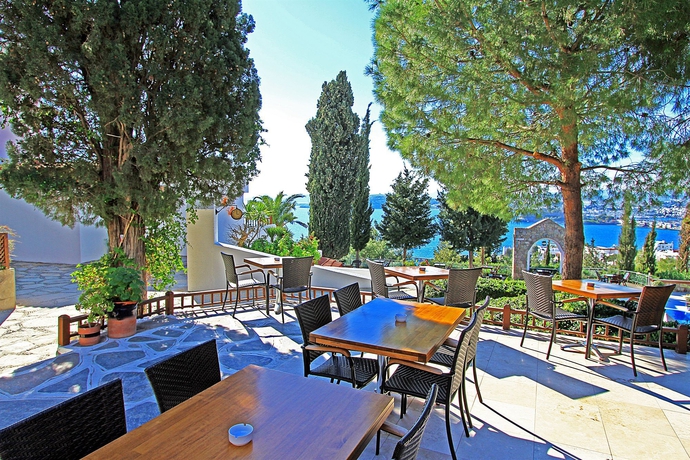 Imagen del bar/restaurante del Hotel Magna Manastir. Foto 5